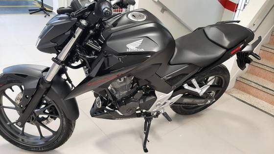 HONDA CB 300F TWISTER CBS HONDA CB 300F TWISTER CBS